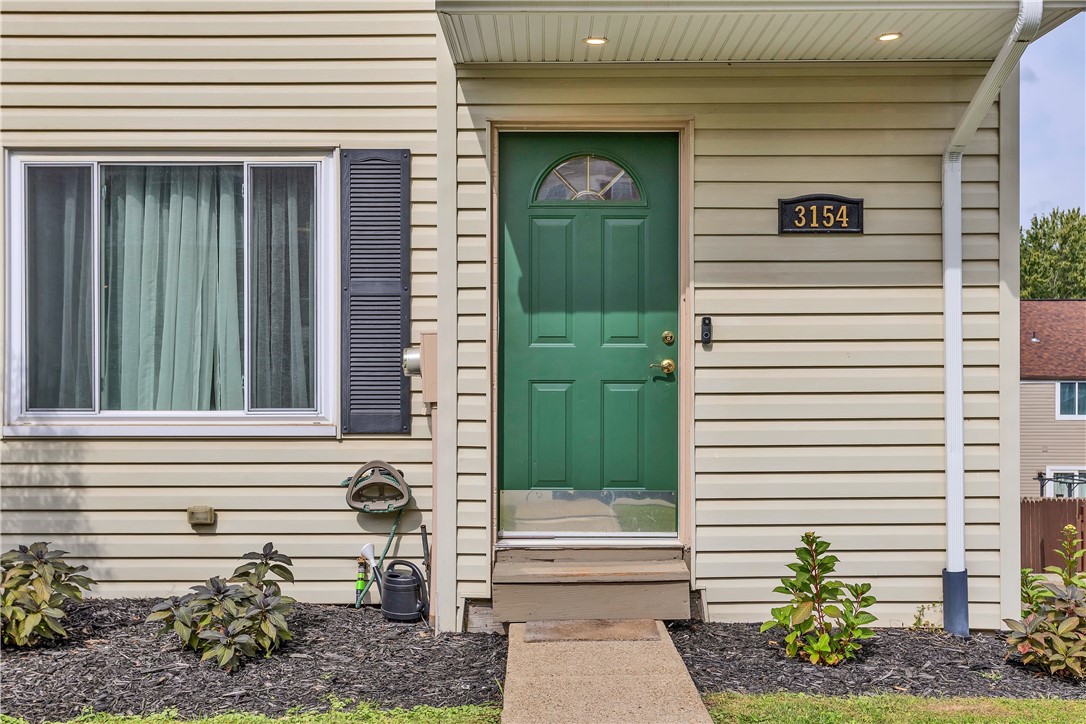 3154 Camberly Dr — photo 1