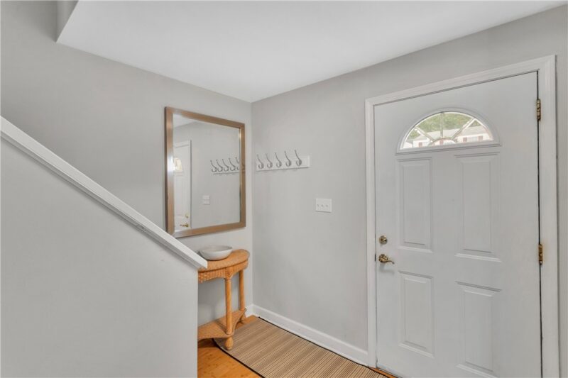 3154 Camberly Dr — photo 5