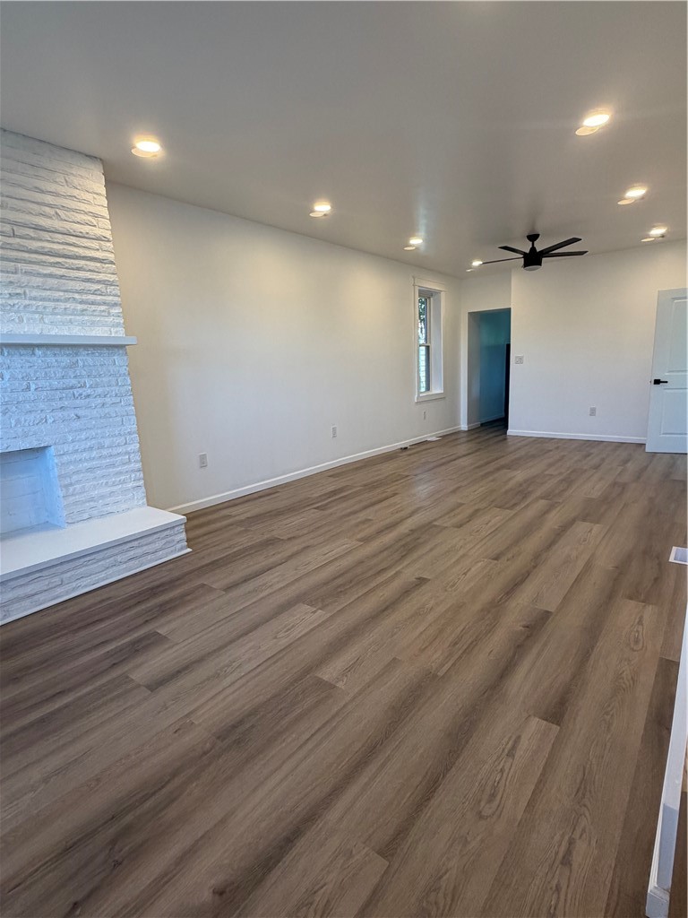 3426 Webster Ave — photo 3
