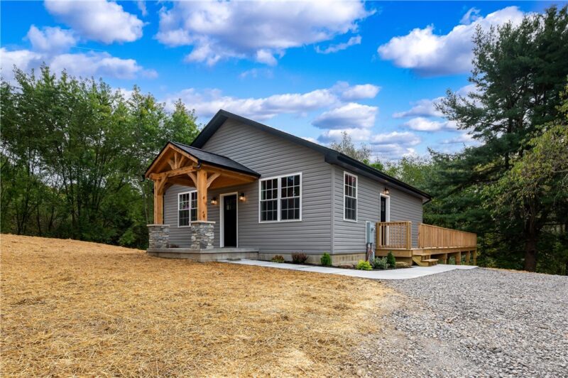 156 Moran Rd — photo 2