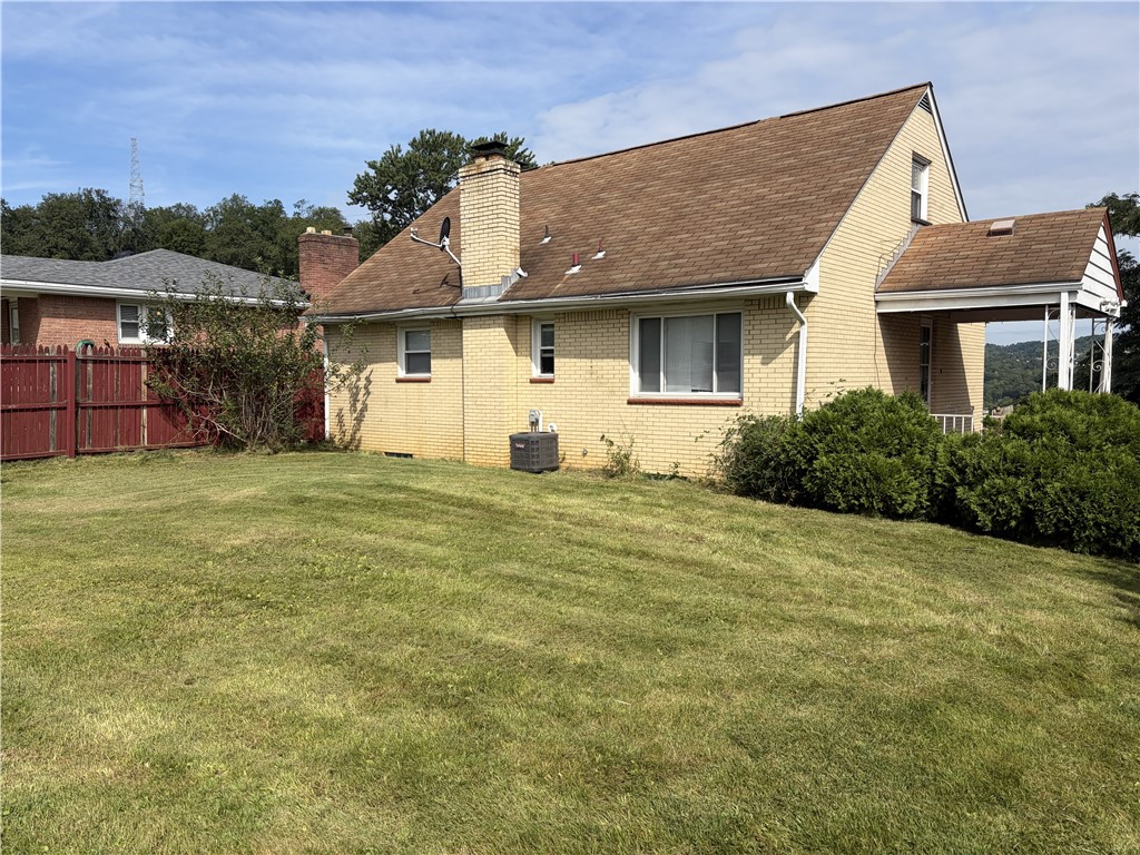 609 Garfield Ave — photo 1