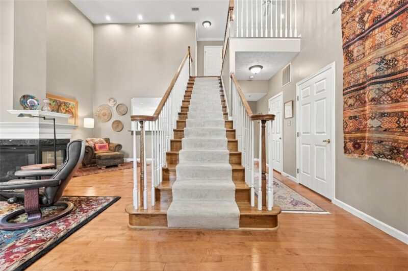 2005 Overlook Ct — photo 3