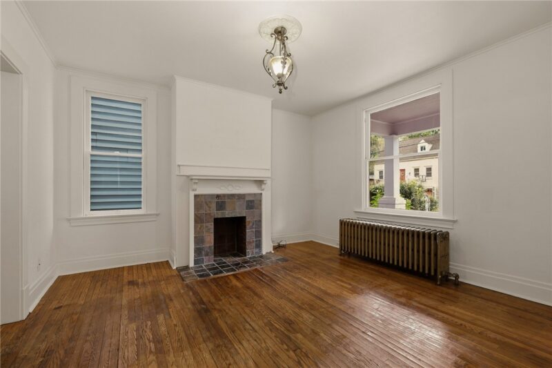 683 Shade Ave — photo 4