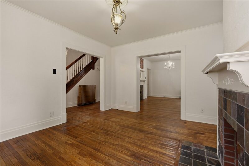 683 Shade Ave — photo 5
