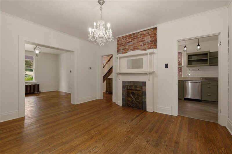 683 Shade Ave — photo 6