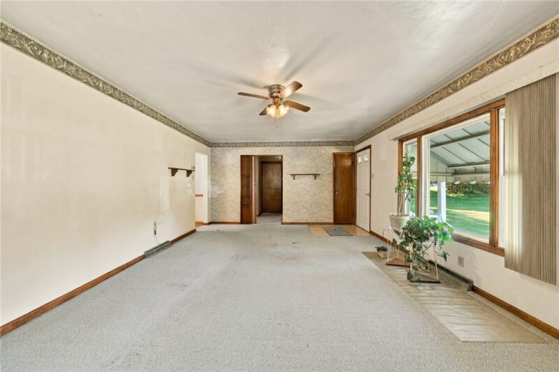 217 Horsemans Rd — photo 4