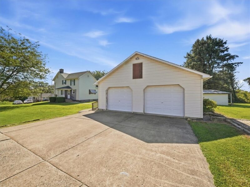 6304 Tuscarawas Rd — photo 7