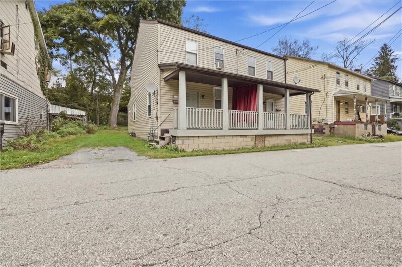 342 - 344 Oak St — photo 3
