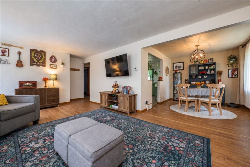 2256 Lutz Ave — photo 5