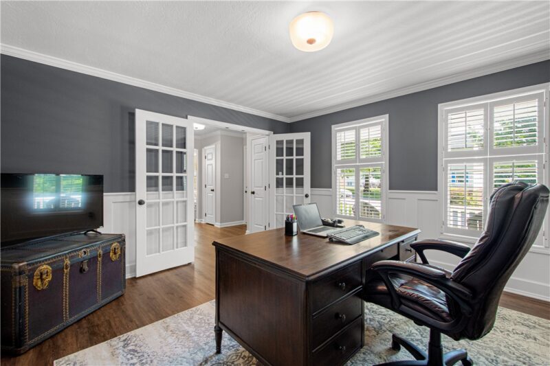 402 Pin Oak Drive — photo 8