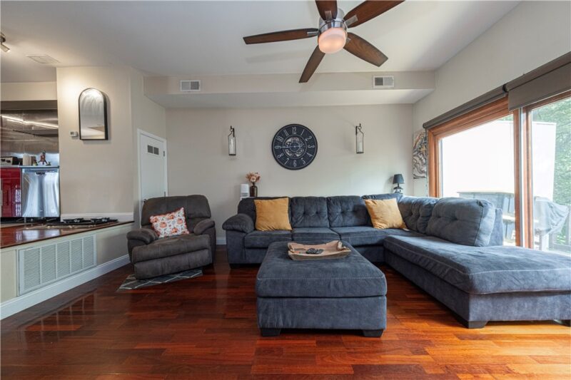 746 Carriage Cir — photo 7