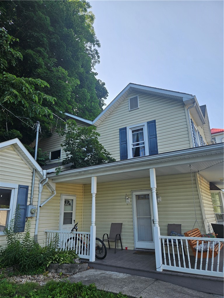 2146 Keystone Ave — photo 1