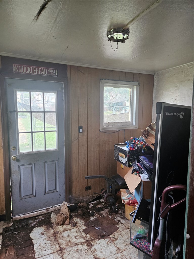 2146 Keystone Ave — photo 8