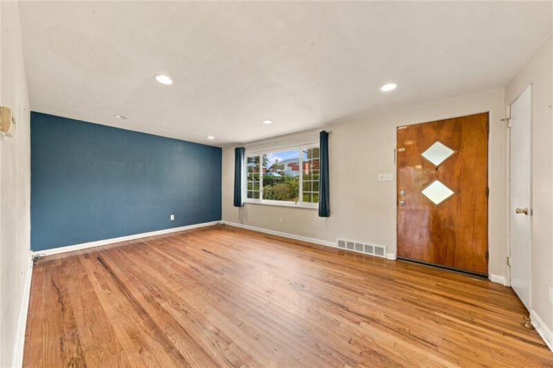 146 W Patty Lane — photo 3