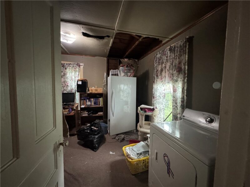 109 Mercer Avenue — photo 8