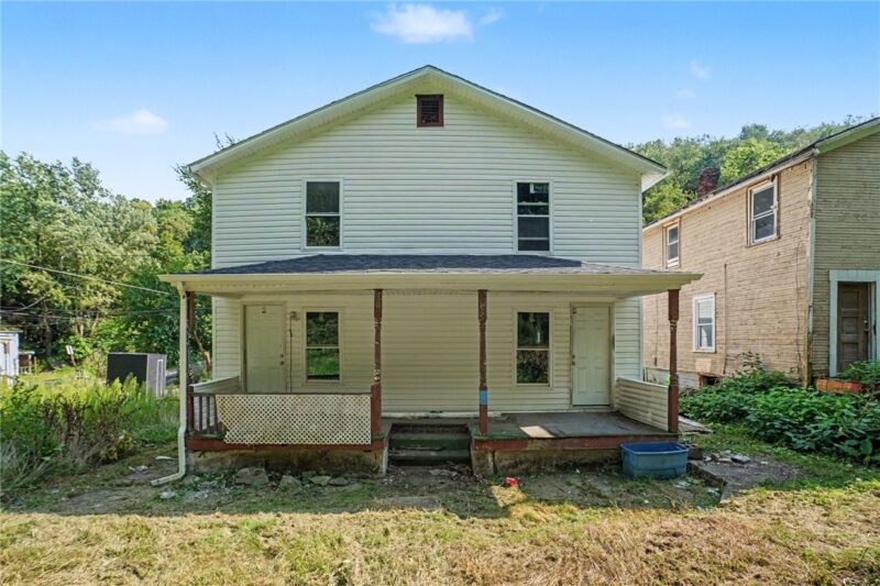 156 Baker St — photo 4