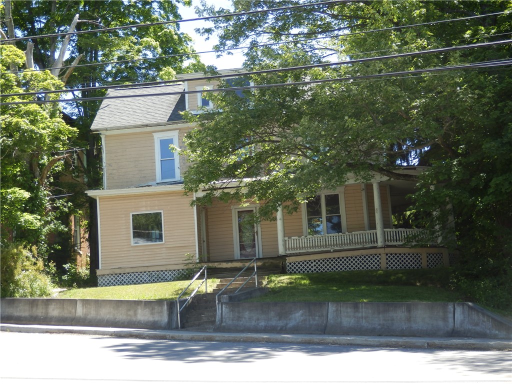 105 Charles St — photo 1