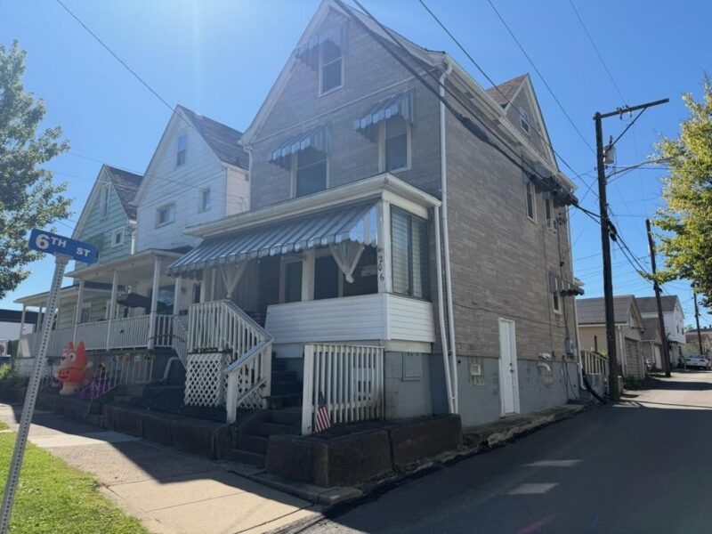 206 Sherman Ave — photo 2