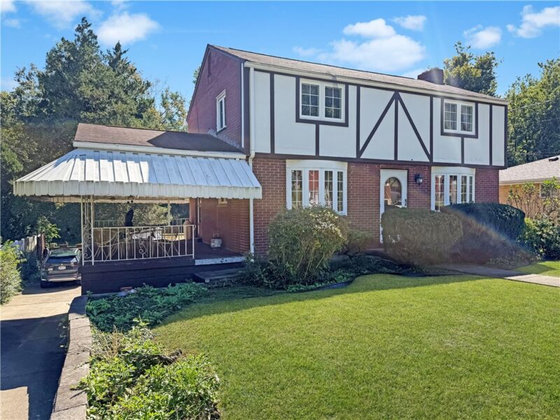310 Rickey Dr — photo 2