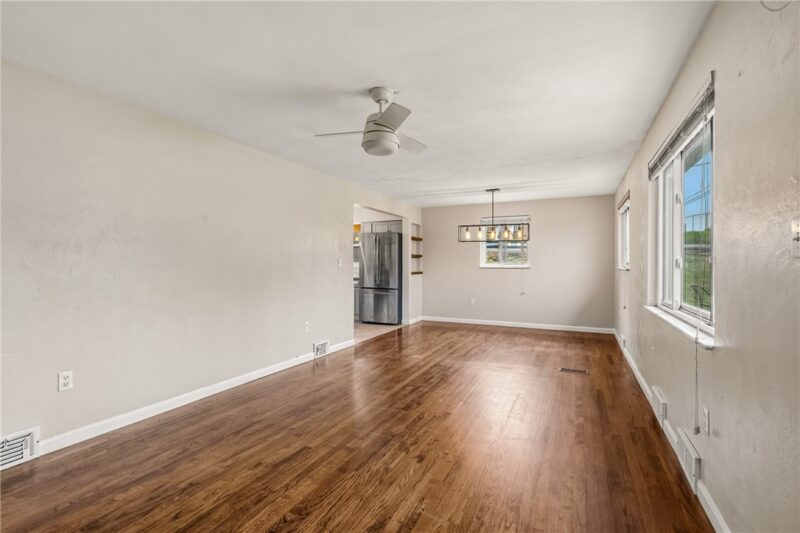 4331 Overhill St — photo 5
