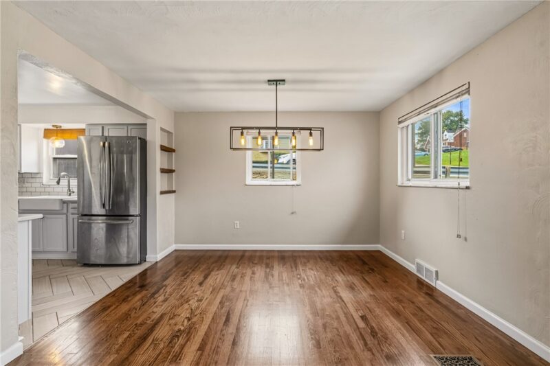 4331 Overhill St — photo 8