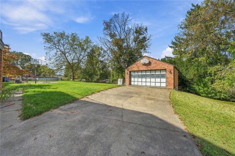 509 Old Farm Rd — photo 2