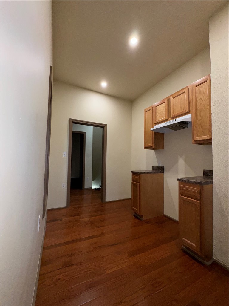 105 S Walnut St 2 — photo 5