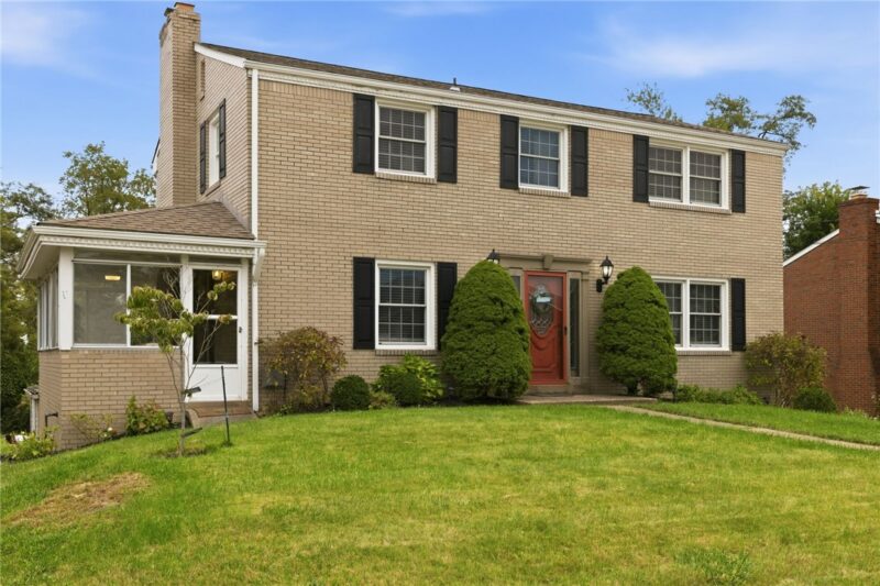 1105 Huston Dr — photo 3