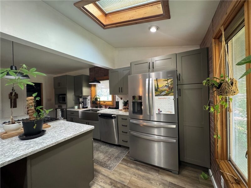 1013 Josephine Street — photo 8