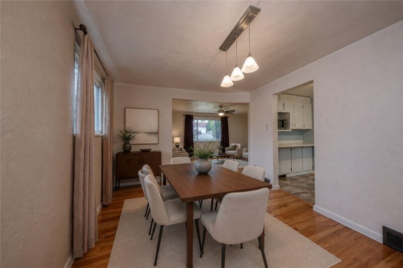 4798 Oakridge Drive — photo 5