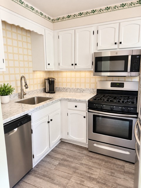 654 Homewood Dr — photo 4