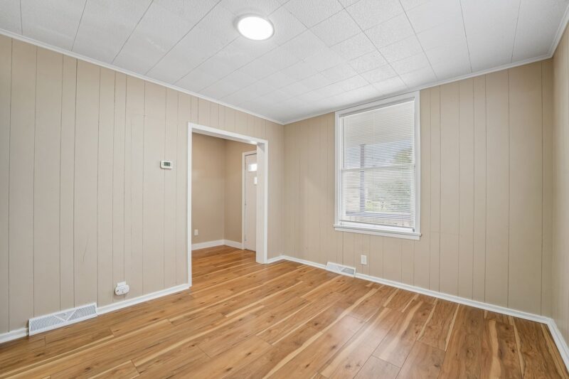 319 Bessemer Ave — photo 8