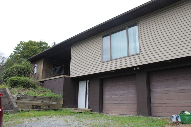 104 Younkins Dr