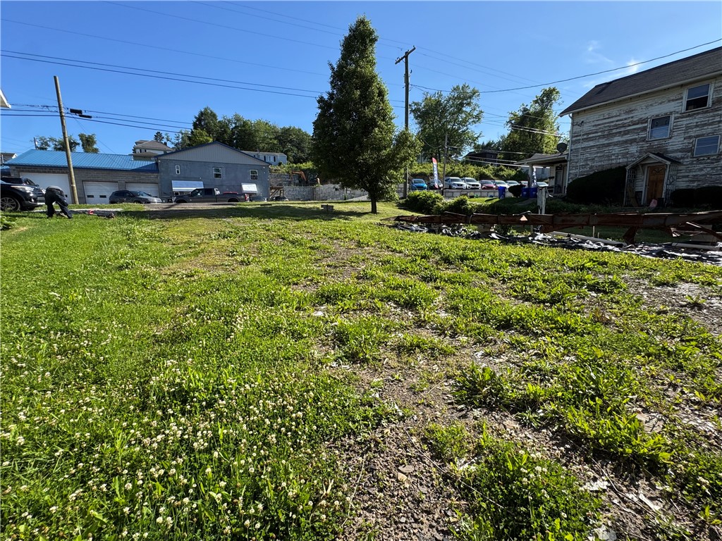 393 N Gallatin Ave — photo 1