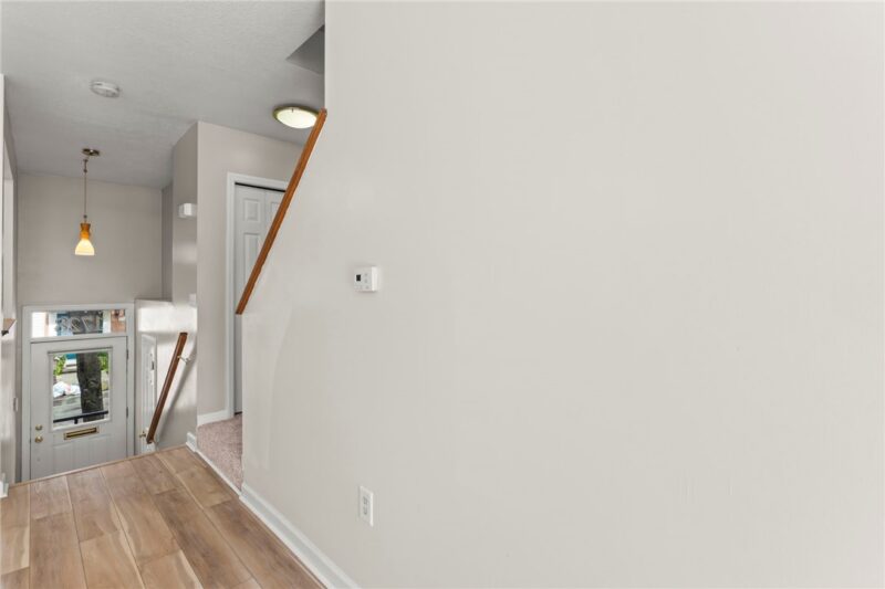 1728 Merriman Court — photo 2