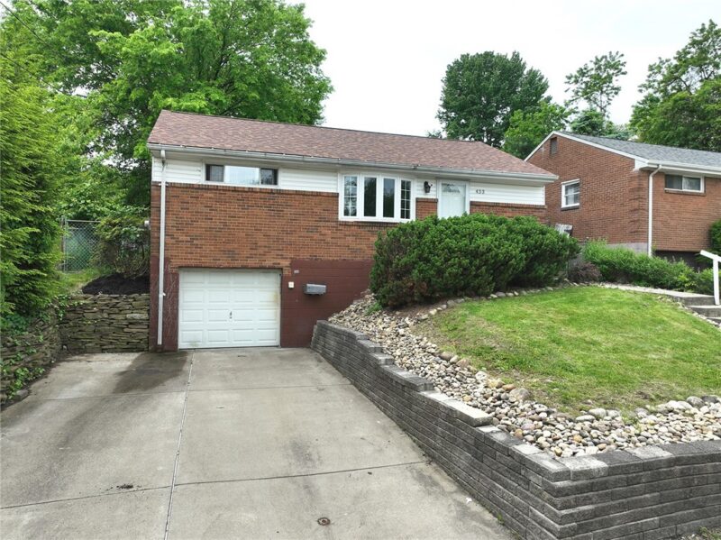 433 Ridgemont Dr — photo 2