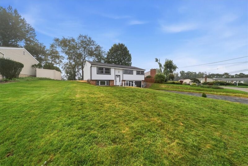 145 Rivercrest — photo 4