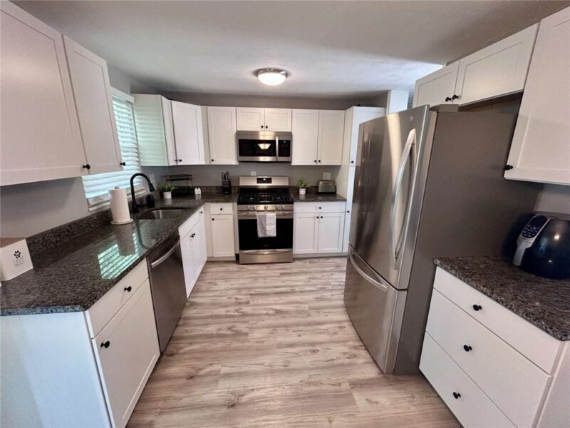 126 Mohican Dr — photo 5