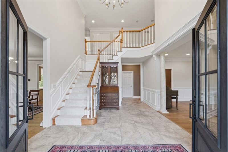 117 Tor Cir — photo 2