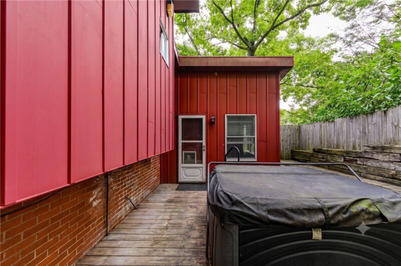 486 WOODLAWN — photo 5