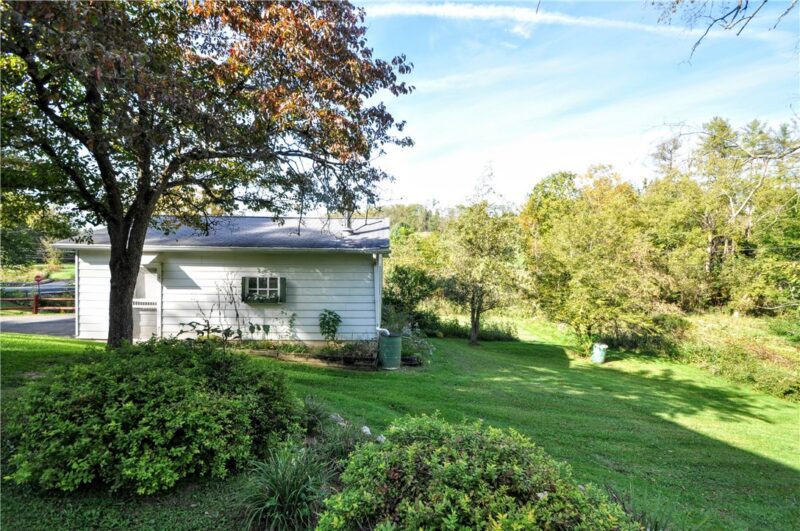 8 Homewood Dr — photo 8