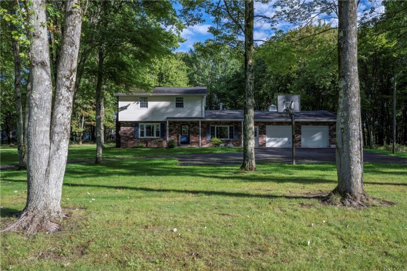 411 Kerry Dr — photo 4