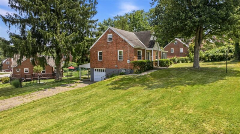 11 Ruthfred Drive — photo 2