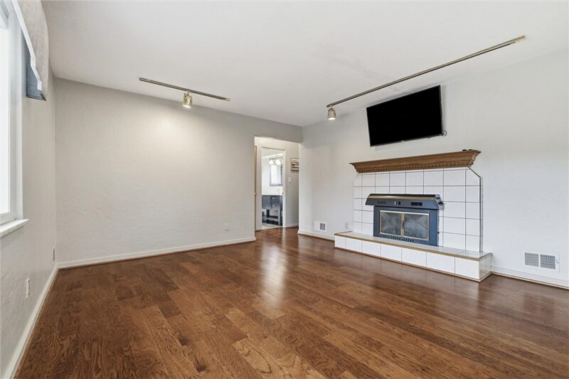 4770 Sherwood Dr — photo 7