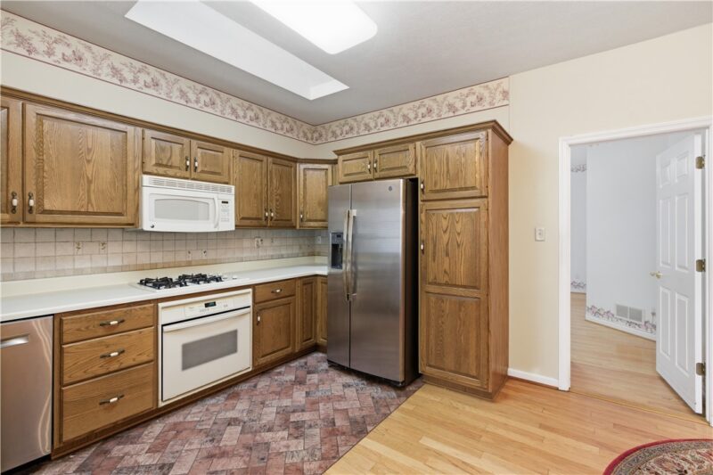 107 Boxwood Ct — photo 6