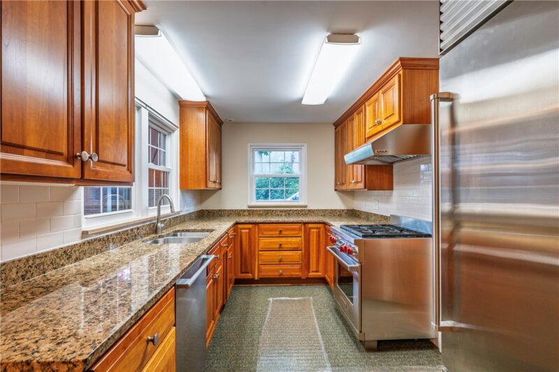 112 Shanor Hts — photo 8