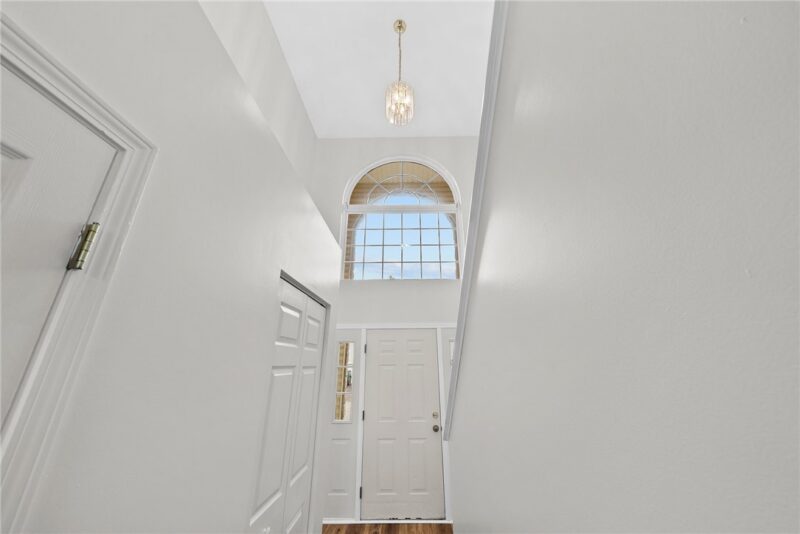 1136 Arrowhead Dr — photo 8