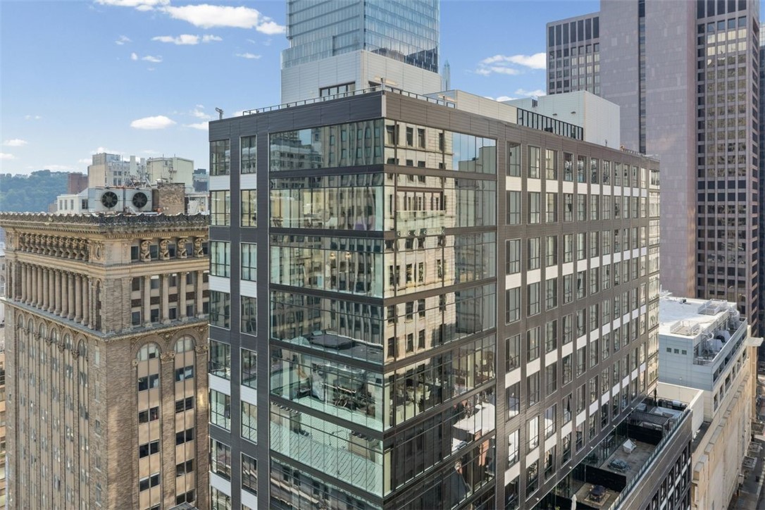 350 Oliver Ave 1408 — photo 1