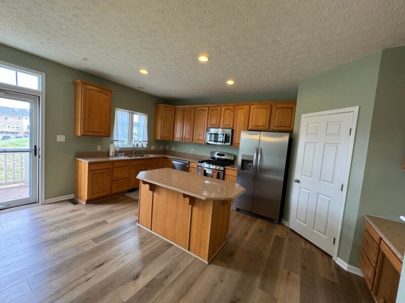 302 Fairgate Drive — photo 4