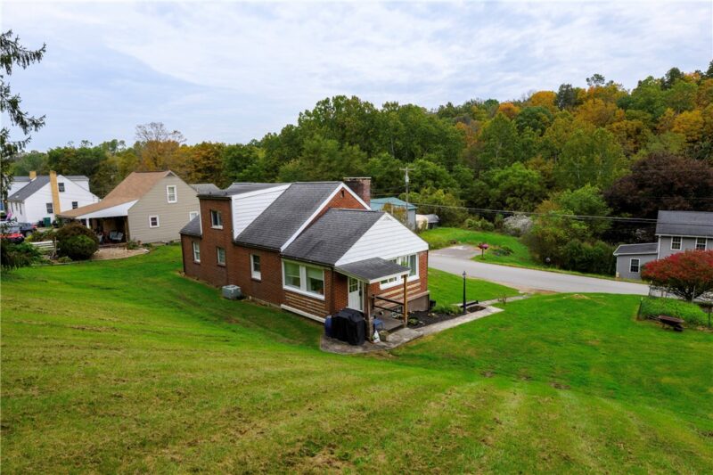 380 Garretts Run Rd — photo 3